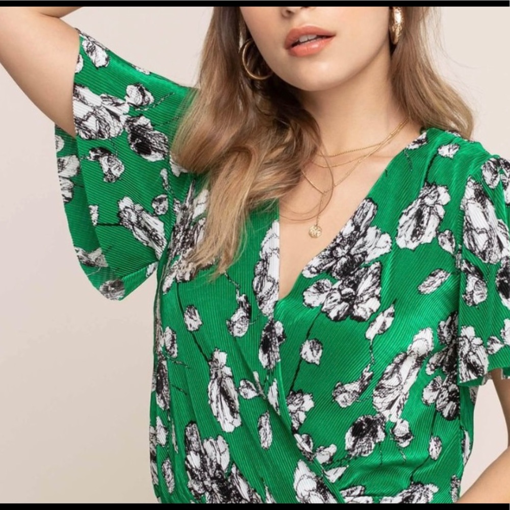 Astr the label green blouse